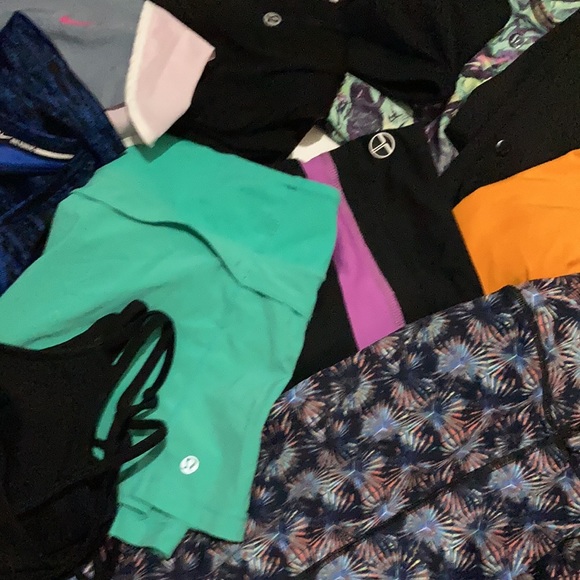 RESELLERS Woman’s Athletic Sports Death pile box 7 items lulu, Nike & more! - Picture 10 of 10